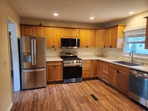 118 Barclay Rd in Camillus, NY - Building Photo - Building Photo