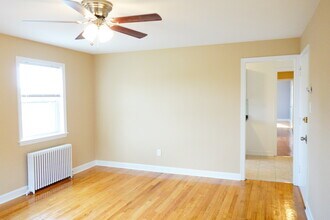 8710 Plymouth St in Silver Spring, MD - Building Photo - Building Photo