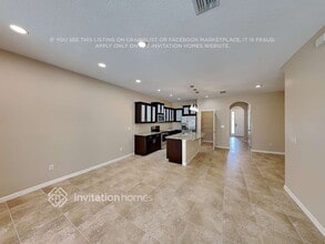 8636 Ice Wine St, Unit 5 in Sarasota, FL - Building Photo - Building Photo