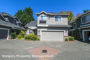 15720 NE 95th Way in Redmond, WA - Building Photo