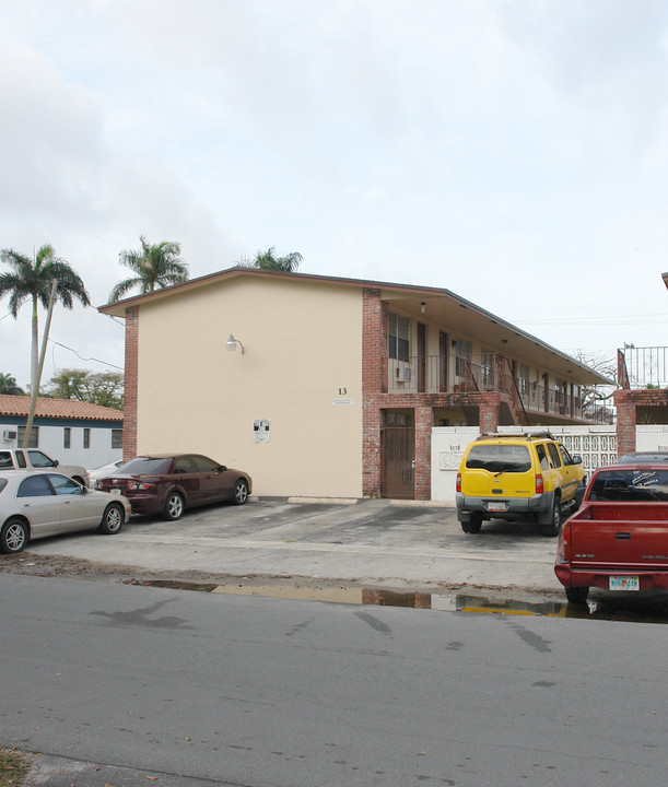 Edgewater Condo in Dania Beach, FL - Building Photo