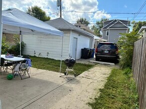 5017 W Agatite Ave in Chicago, IL - Building Photo - Building Photo