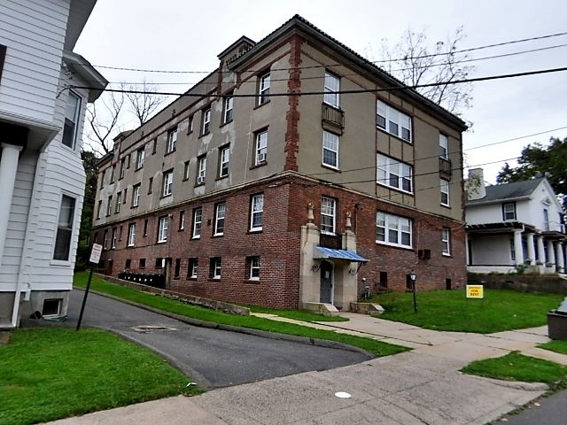 32-34 Park Place in New Britain, CT - Building Photo - Building Photo