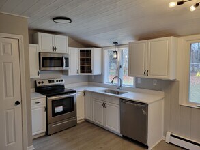 75 Fairview Dr in Madison, CT - Building Photo - Building Photo