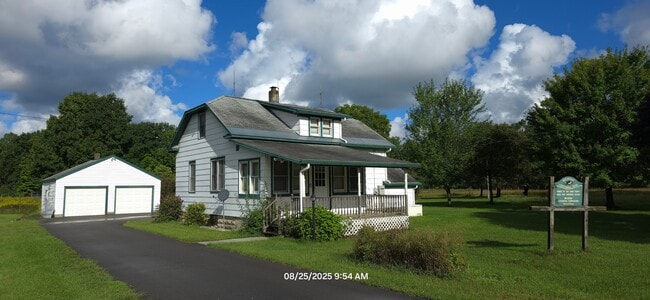 property at 4729 Carlstrom Rd