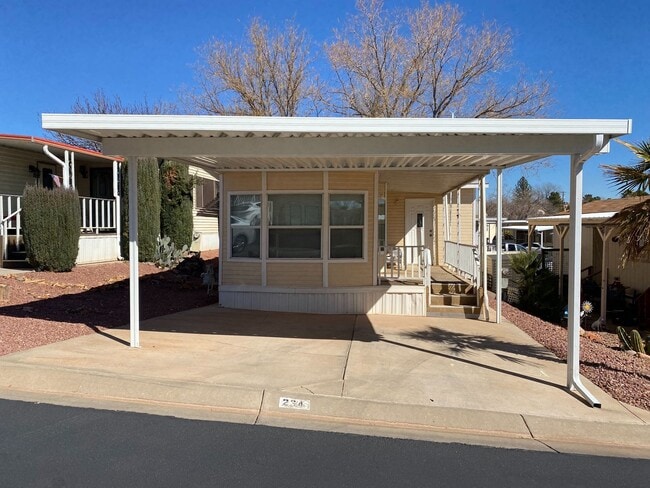 840 Twin Lakes Dr in Saint George, UT - Building Photo - Building Photo
