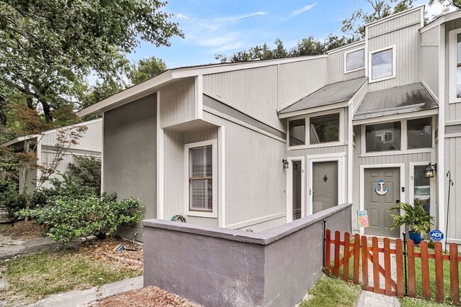 property at 2769 Jobee Dr