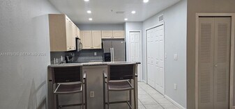 11002 NW 83rd St in Doral, FL - Building Photo