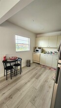 13255 SW 9th Ct in Pembroke Pines, FL - Building Photo - Building Photo