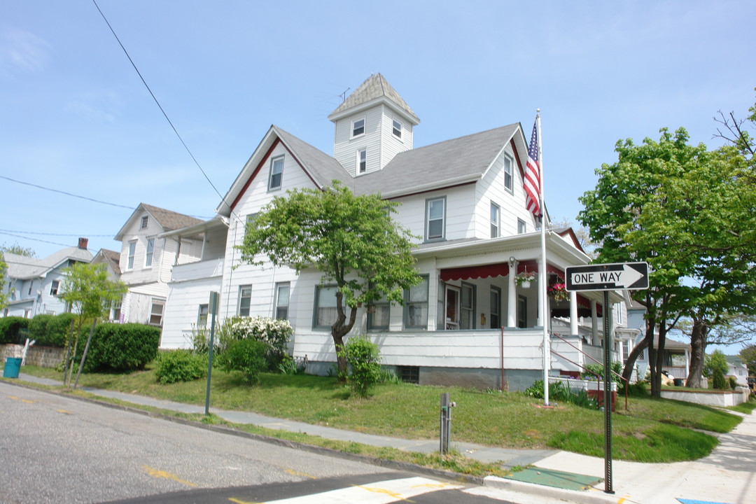 615 1st Ave in Asbury Park, NJ - Building Photo