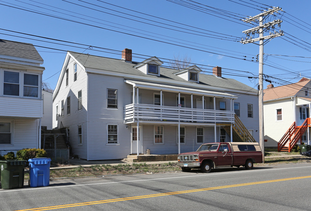 546-552 N Main St in Norwich, CT - Building Photo