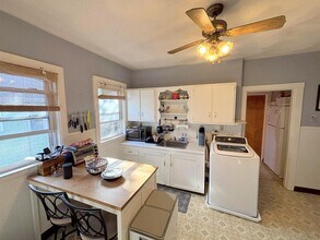 59 Victoria St, Unit 2 in Somerville, MA - Building Photo - Building Photo
