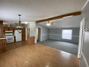 1914 Borman Ct, Unit 1020 in Milford, MI - Building Photo - Building Photo