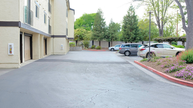 777 San Antonio Rd in Palo Alto, CA - Building Photo - Building Photo
