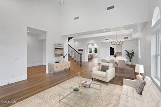 295 Toyon Ct in Thousand Oaks, CA - Building Photo - Building Photo