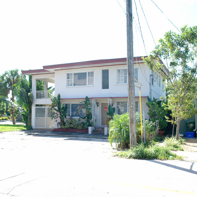 580 NE 71st St in Miami, FL - Building Photo - Building Photo