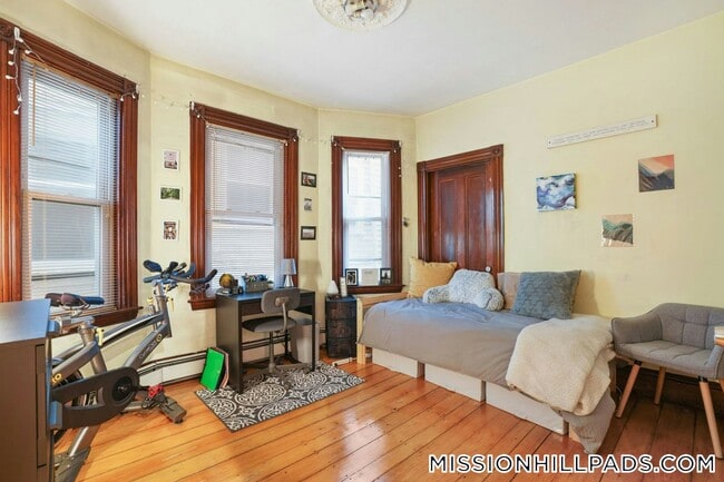 68 Calumet St in Boston, MA - Building Photo - Building Photo