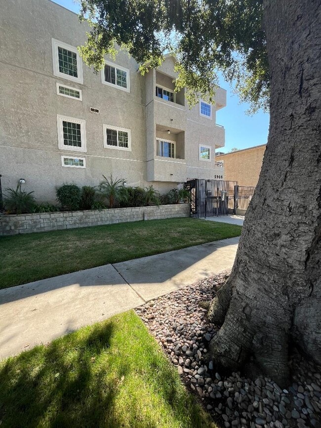 5908 Cedros Avenue
