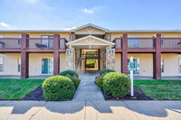 Ashford Place Apartments in Clarksville, TN - Foto de edificio - Building Photo