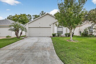 3584 Alec Dr in Middleburg, FL - Foto de edificio - Building Photo