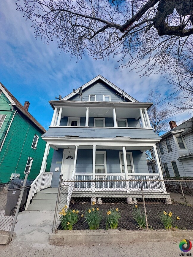 164 Cedar Hill Ave, Unit 164 Cedar Hill Ave Apt #3