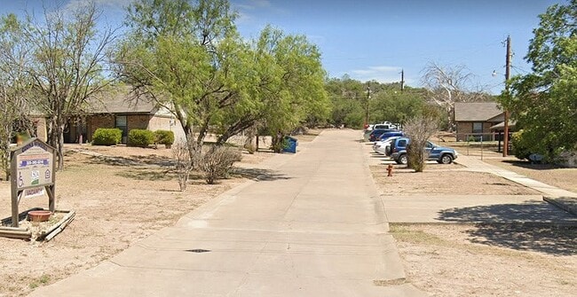 property at 1304 Sheffield Rd