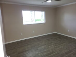345 Lake June Dr in Lake Placid, FL - Foto de edificio - Building Photo