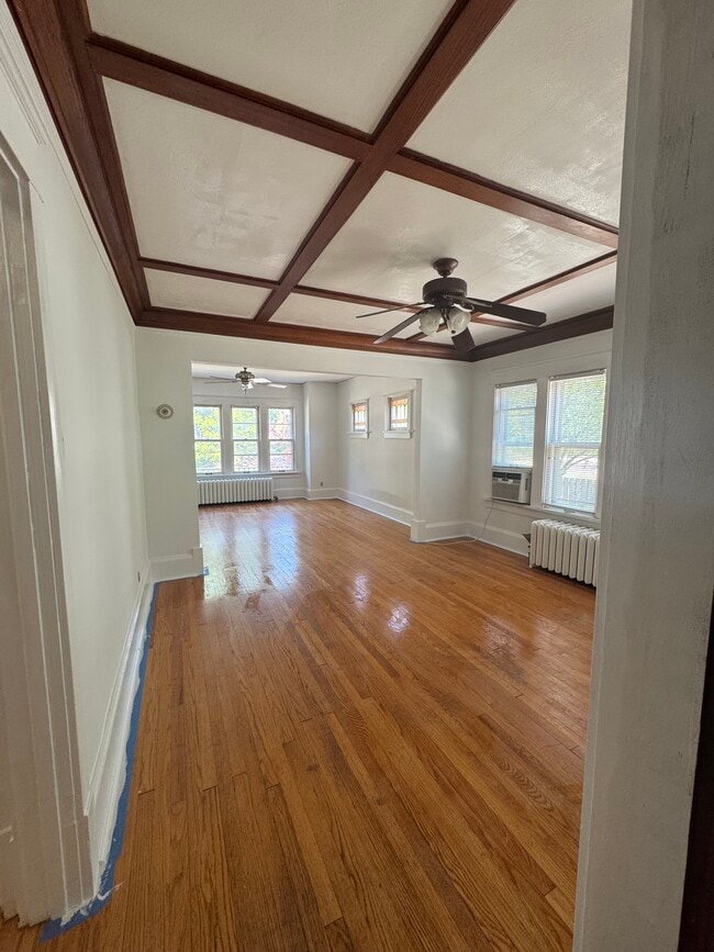 6821 W Lloyd St, Unit 3 BR LOWER FLAT