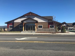 Northwest Passage Apartments in Donnelly, ID - Foto de edificio - Primary Photo