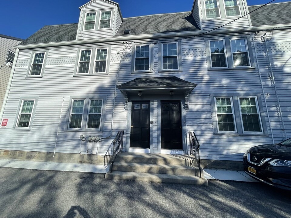 5 High Street Pl, Unit 3 in Brookline, MA - Foto de edificio