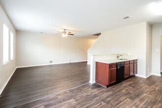 24099 Wilde Dr in Magnolia, TX - Building Photo - Building Photo
