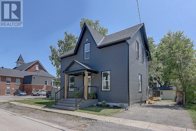 property at 22 Duchess St