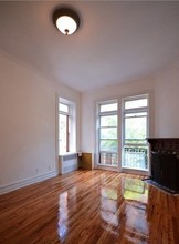 146 E 89th St in New York, NY - Building Photo - Interior Photo