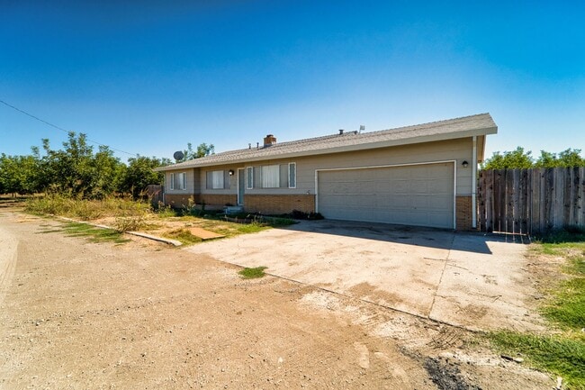 4502 Franklin Rd in Yuba City, CA - Building Photo - Building Photo