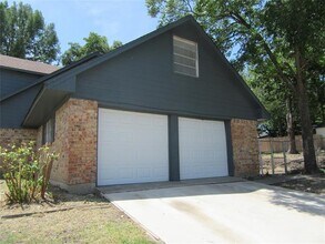 321 Sesame Dr in Mesquite, TX - Foto de edificio - Building Photo