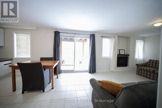 149 Silver Maple Rd in Richmond Hill, ON - Building Photo - Building Photo