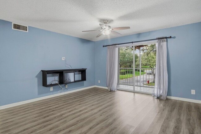 2500 SE Anchorage Cove in Port St. Lucie, FL - Building Photo - Building Photo