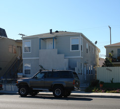 1206 Ocean Ave in Seal Beach, CA - Building Photo - Building Photo