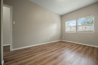 7120 Deer Creek Ct in Spring, TX - Building Photo - Building Photo