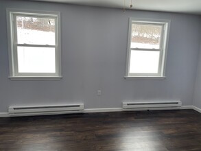 264 Lutz Rd, Unit A in Zelienople, PA - Building Photo - Building Photo