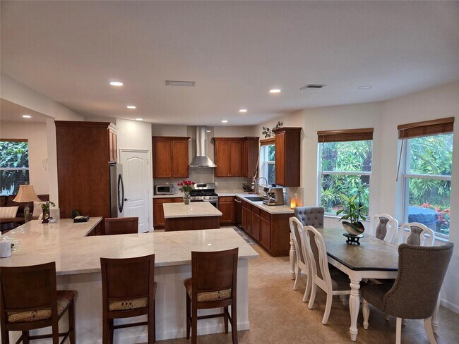 383 Berenger Walk in Royal Palm Beach, FL - Building Photo - Building Photo