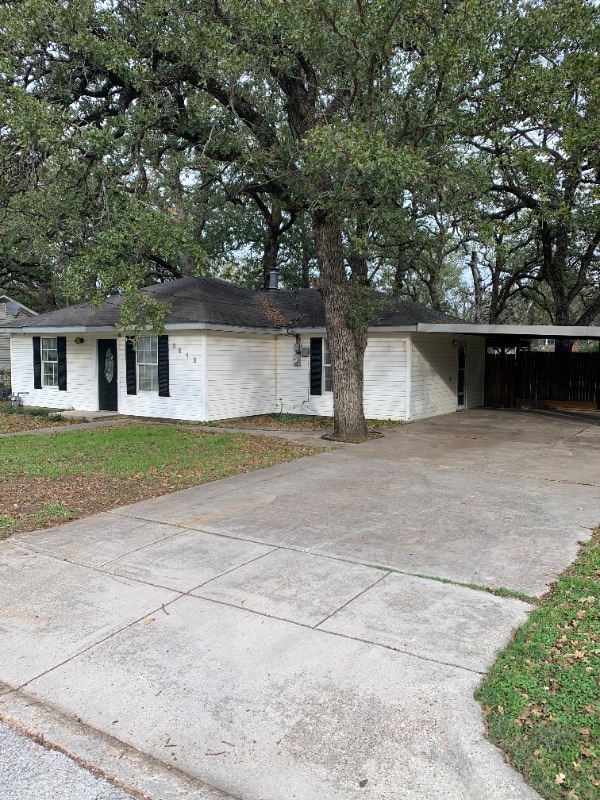 property at 3212 Delaware Trail