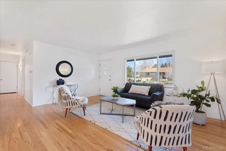 7896 E Jefferson Pl in Denver, CO - Building Photo - Building Photo