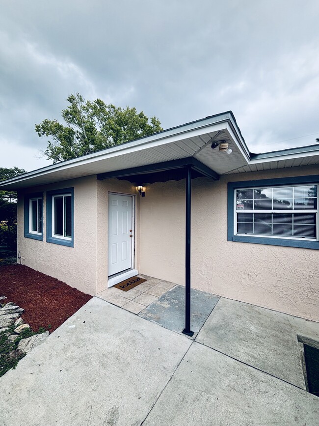 property at 1108 Myrtle Ln