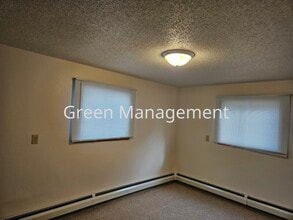 713 2nd Ave E in West Fargo, ND - Building Photo - Building Photo