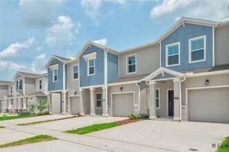 3290 Laurent Lp in Davenport, FL - Foto de edificio - Building Photo