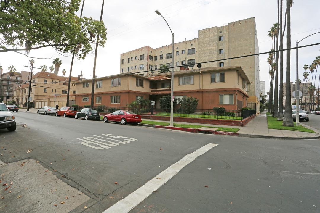 3520-3530 W 5th St in Los Angeles, CA - Building Photo