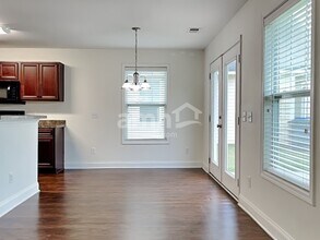 2904 John Cabot Dr in North Charleston, SC - Foto de edificio - Building Photo