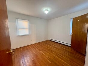 30 E Kennedy St in Hackensack, NJ - Building Photo - Building Photo