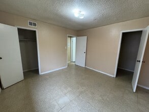 11119 Belair Dr in San Antonio, TX - Building Photo - Building Photo